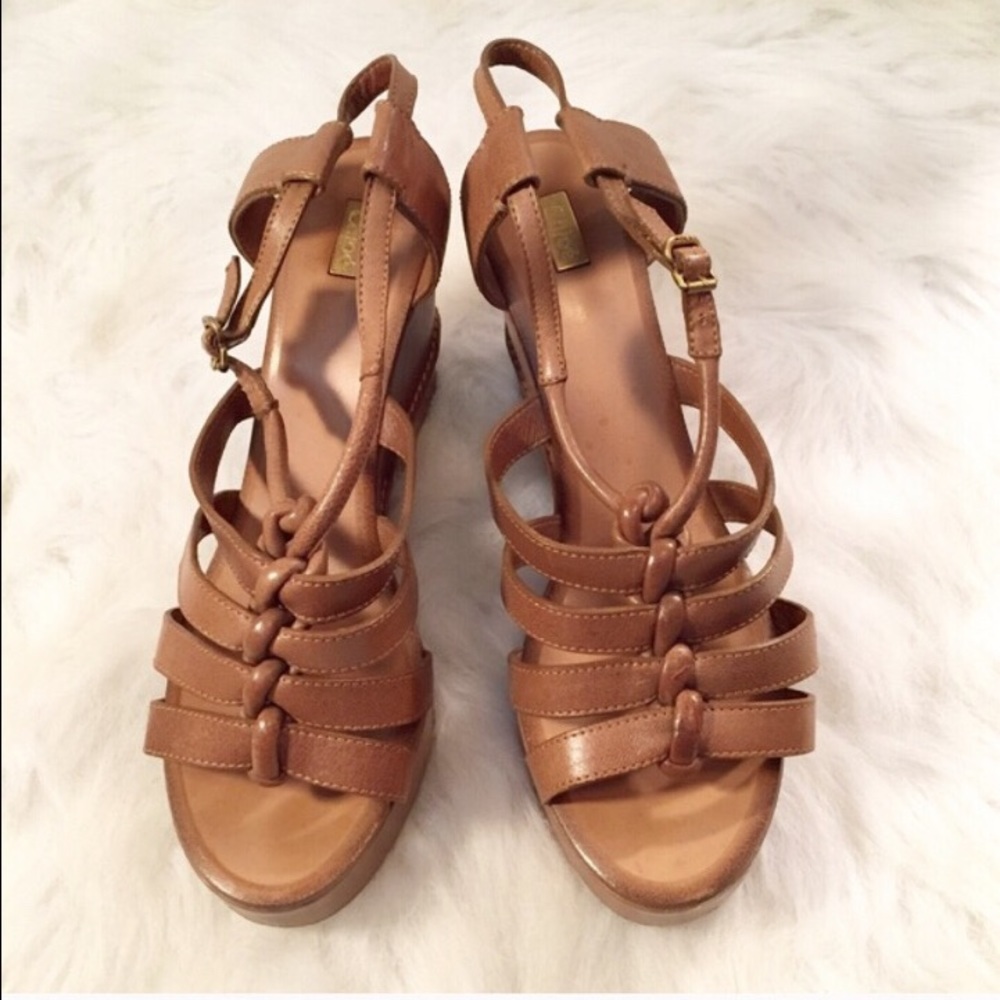 Chloe wedge